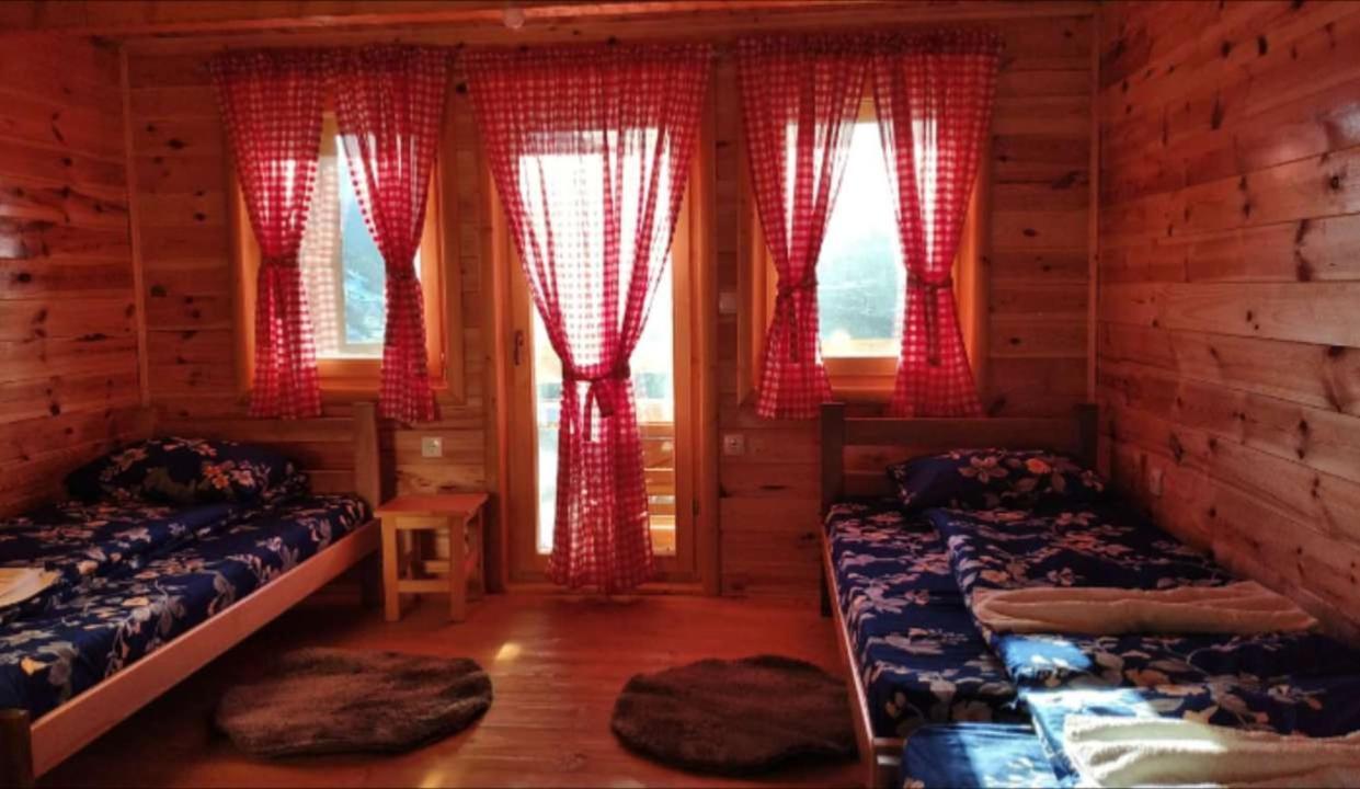 Eco Village Jasavic Plav Exterior photo